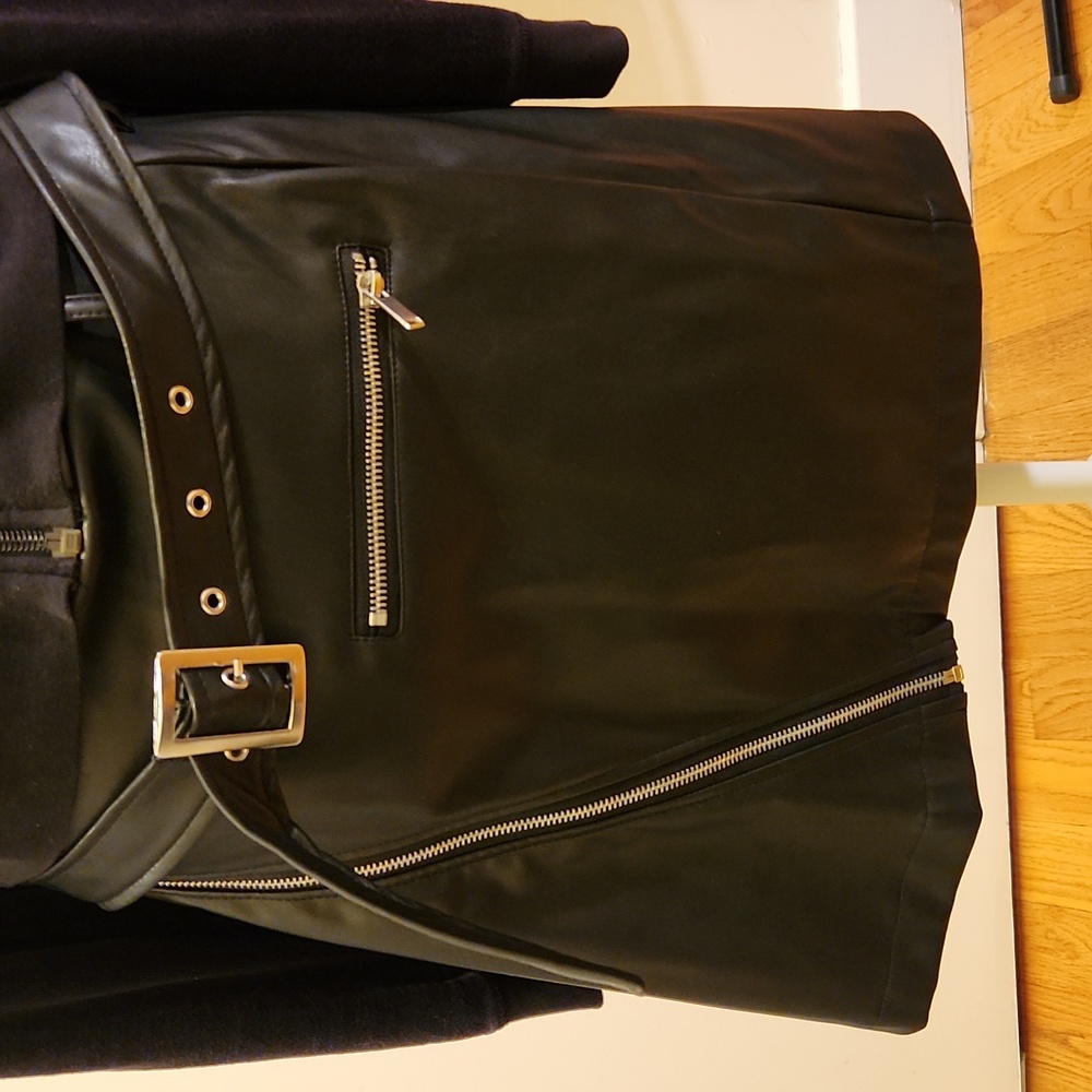 Faux leather miniskirt & Tweed Sleeveless Dress Sold Together - Picture 3 of 8